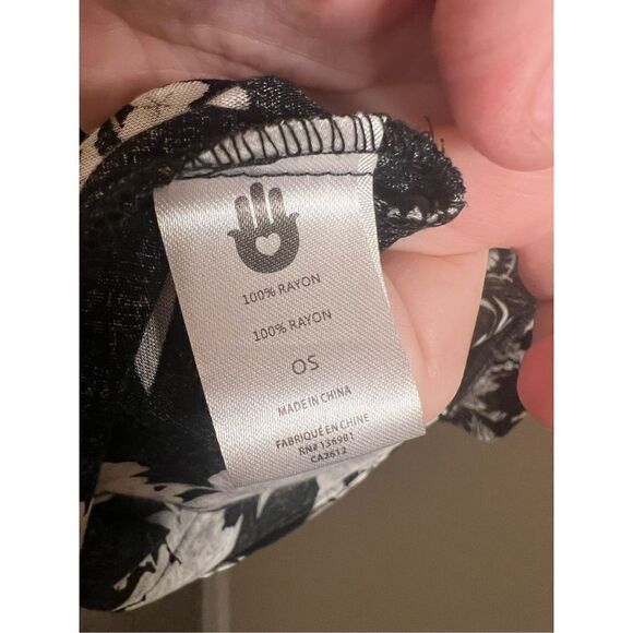 New Spiritual Gangster Maya Tie Front Kimono Robe Pockets Black Floral One Size - Picture 8 of 12